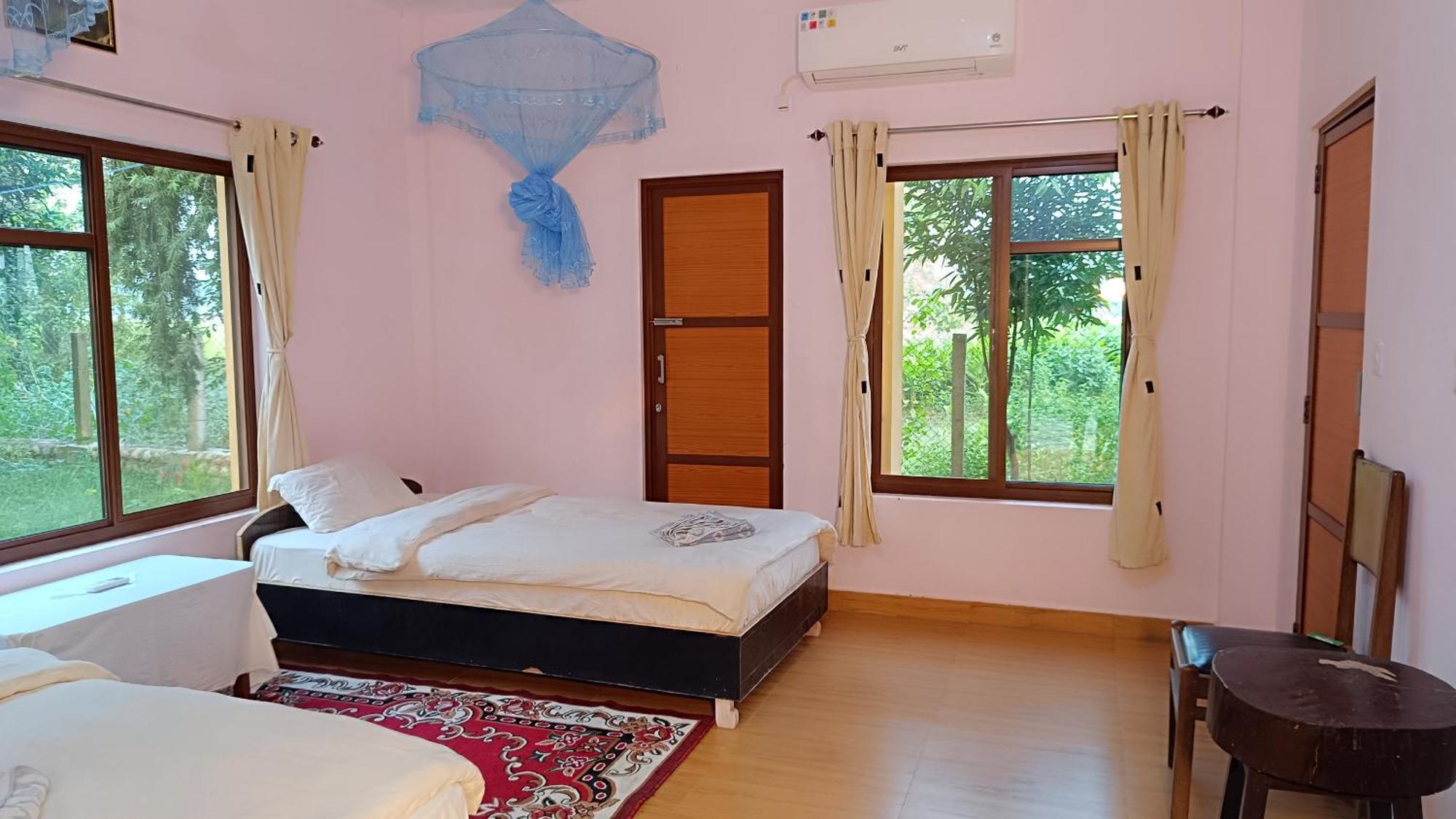 Mr. B'S Place Bardiya Exteriör bild